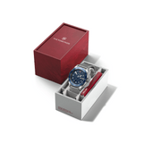 Montre Victorinox Swiss Army 42 mm cadran bleu, bracelet maille en acier, dans son coffret