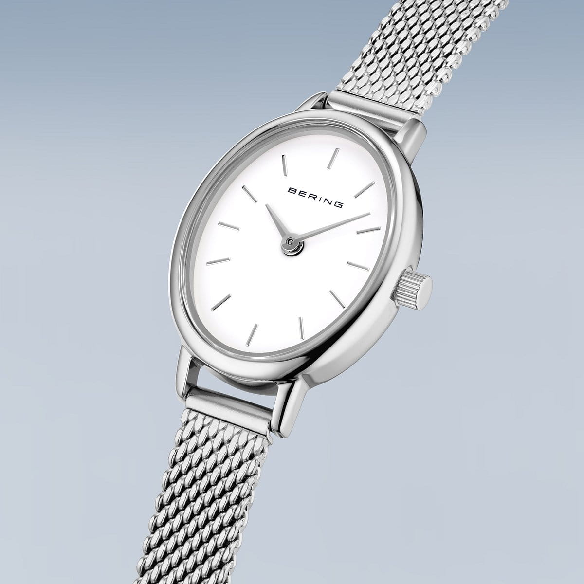 Bering Classic Femme Ovale Argent 29mm