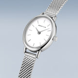 Bering Classic Femme Ovale Argent 29mm