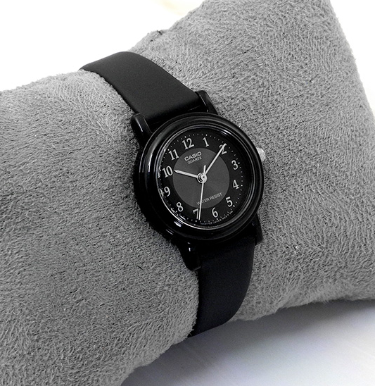 Montre Casio LQ139A-1B3 petite noire