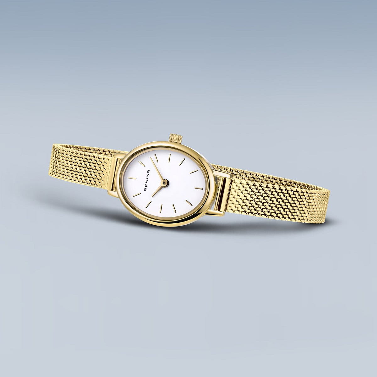 Bering Classic Femme Ovale Dorée 29mm