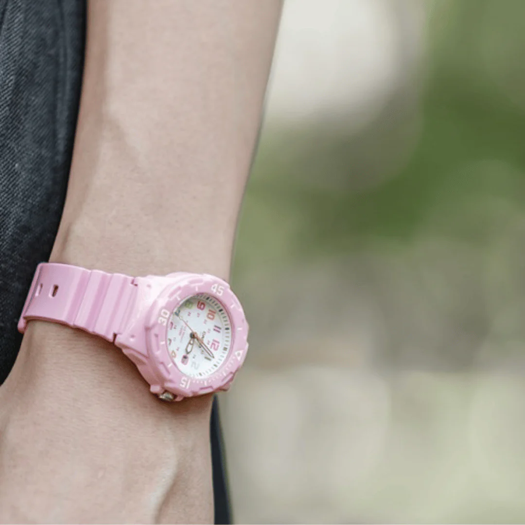 Montre Casio LRW-200H-4B2VCF rose