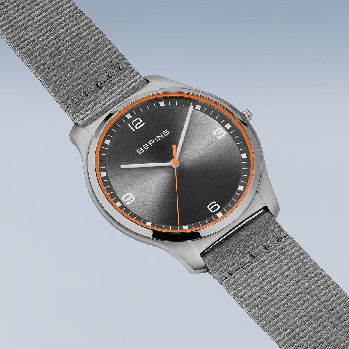 Bering Classic 42mm Acier Gris