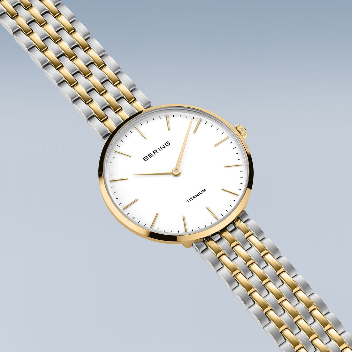 Bering Titanium 34mm Bracelet Blanc