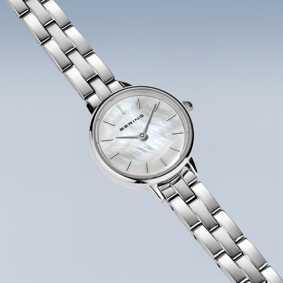 Bering Classic Femme Cadran Blanc Or 27mm