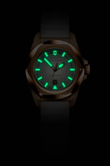 Victorinox I.N.O.X. Small Verre Minéral