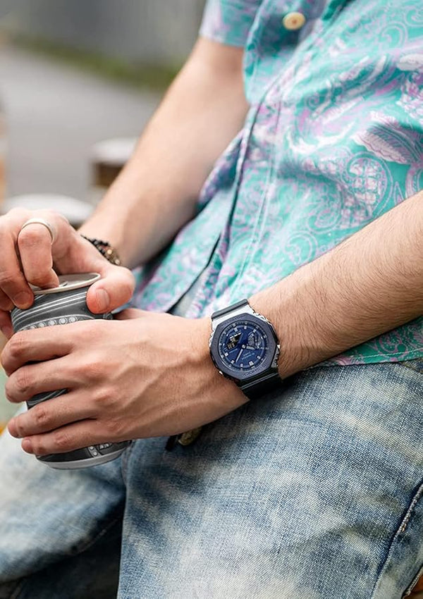 Casio G-Shock GM-2100N Lunette Métal